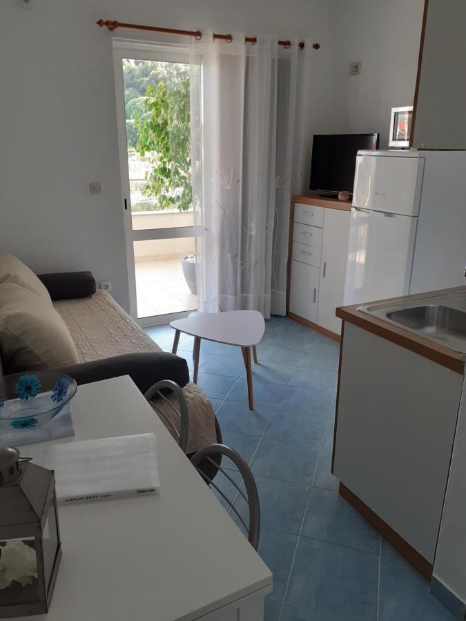 Apartments Lozina Drvenik  Exterior photo